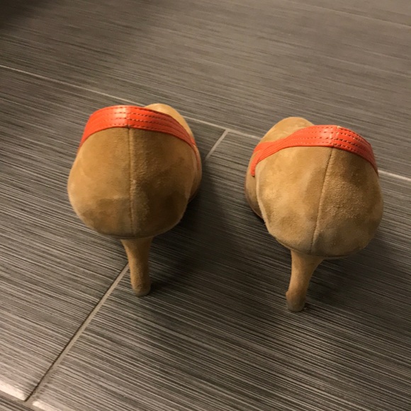 Shoes - Picture 3 of 4